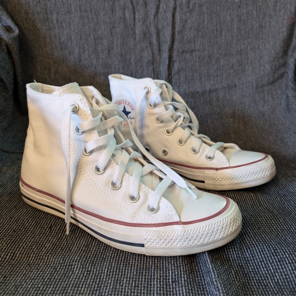 White Classic Converse High tops